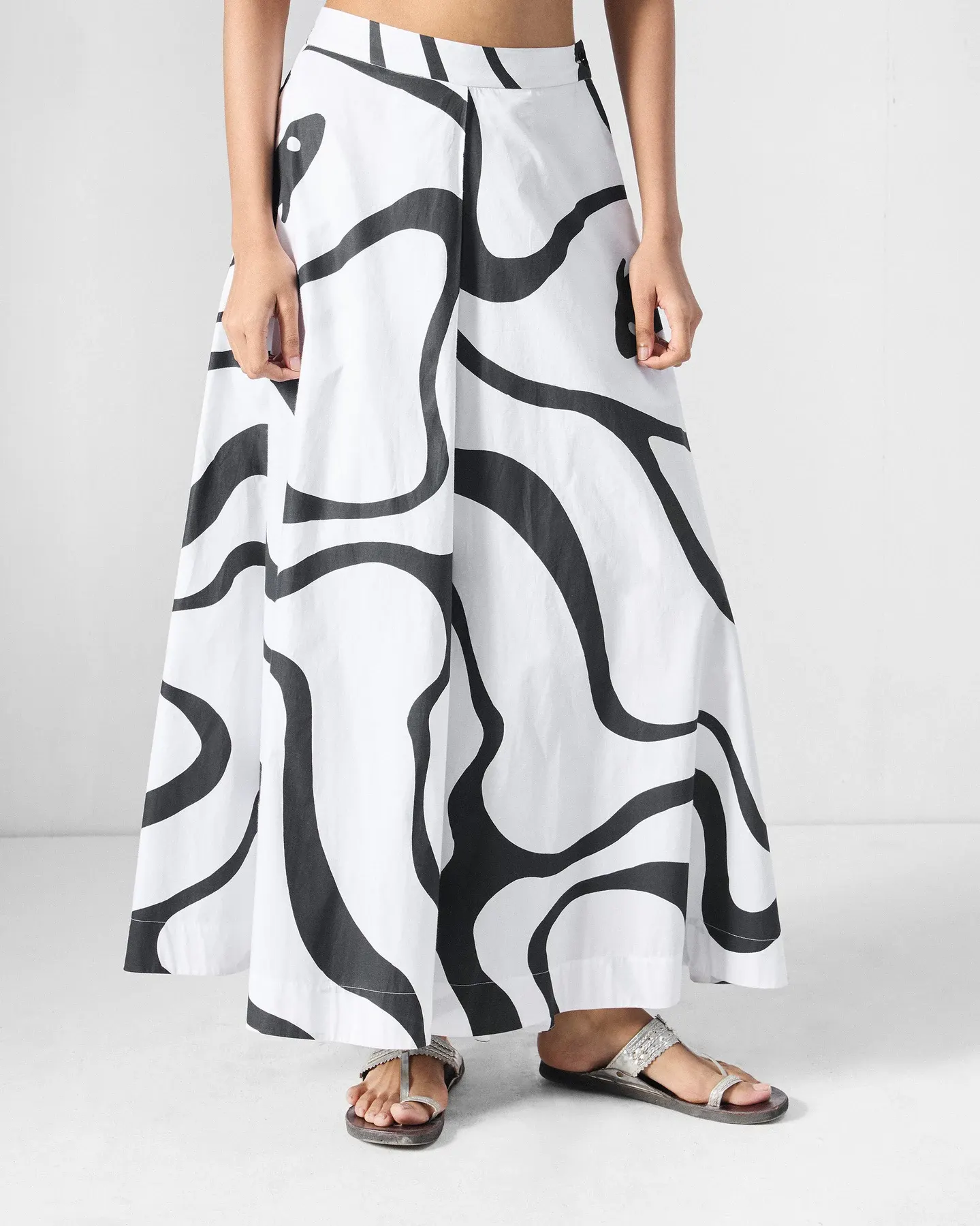 Line-Print Flared Trouser in Ink on White