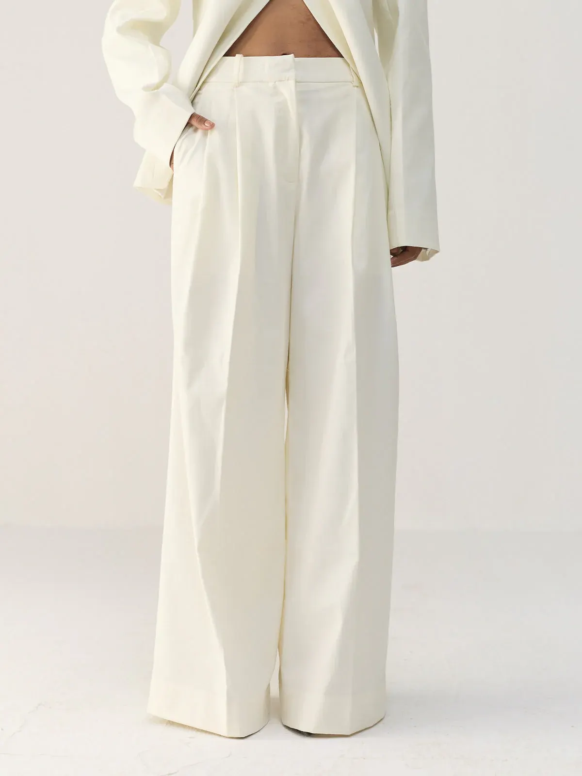 Wide Pleated Trouser in Whisper White