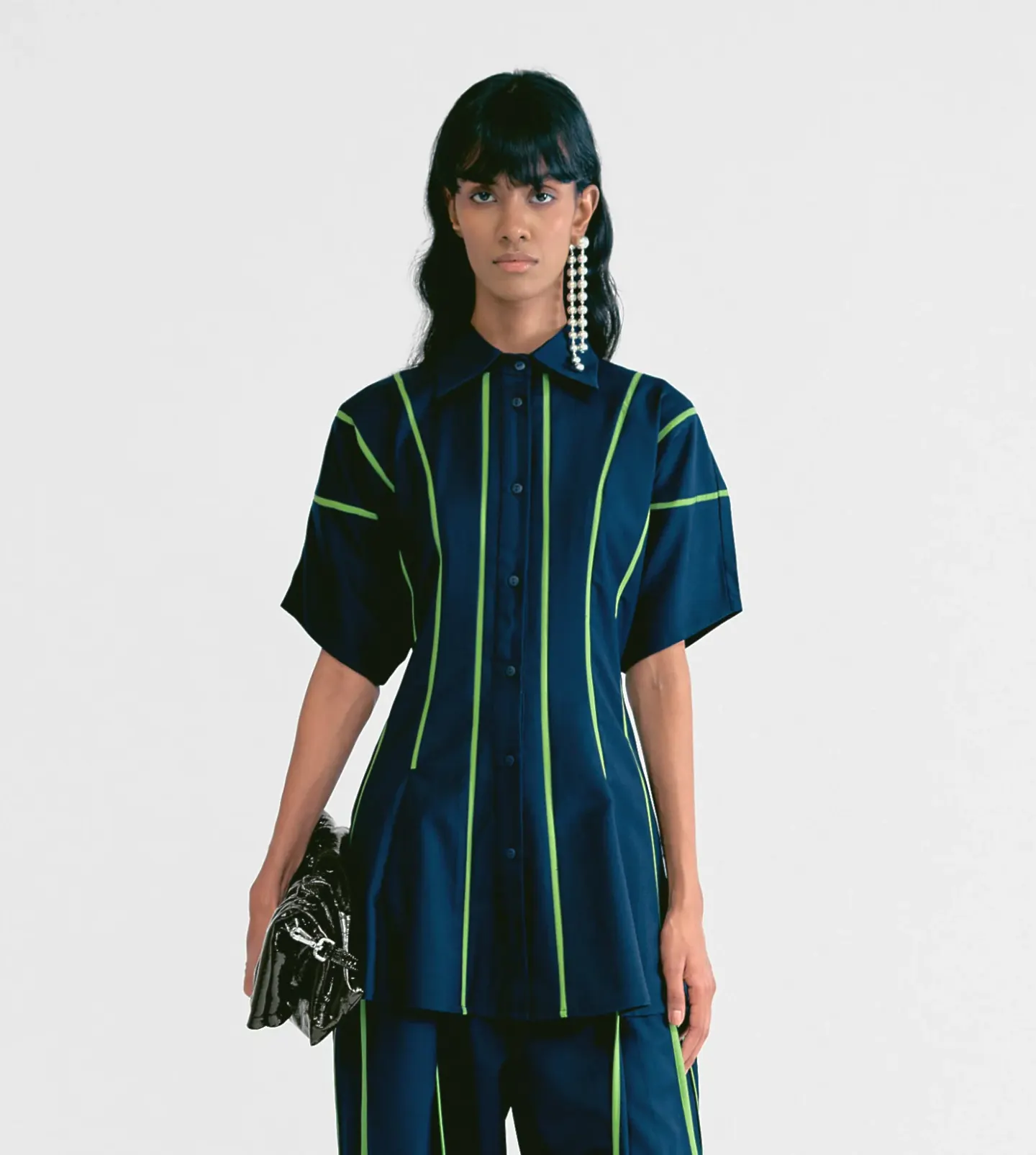 Piped Short-Sleeve Shirt in Navy and Lime